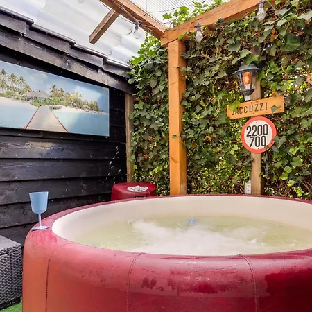 Wellness With Sauna And Jacuzzi Appartement Apeldoorn