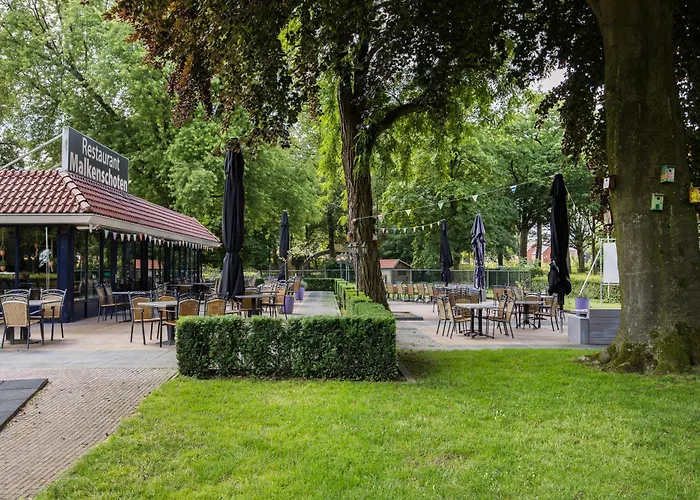 Wellness With Sauna And Jacuzzi *